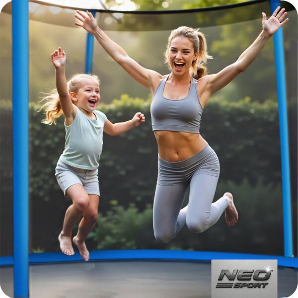 Trampolina-ogrodowa-8ft252cm-z-siatka-zewnetrzna-i-drabinka-Neo-Sport-Trampoliny-gt-Trampoliny-ogrodowe-4 8 pėdų / 252 cm sodo batutas su lauko tinklu ir kopėčiomis Neo-Sport
